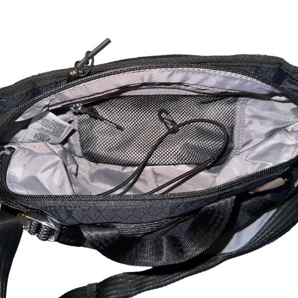 Athleta Excursion Large Belt Bag/ Sling Bag - Picture 3 of 9
